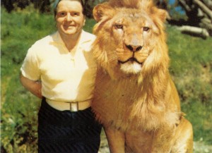 mel-with-his-lion
