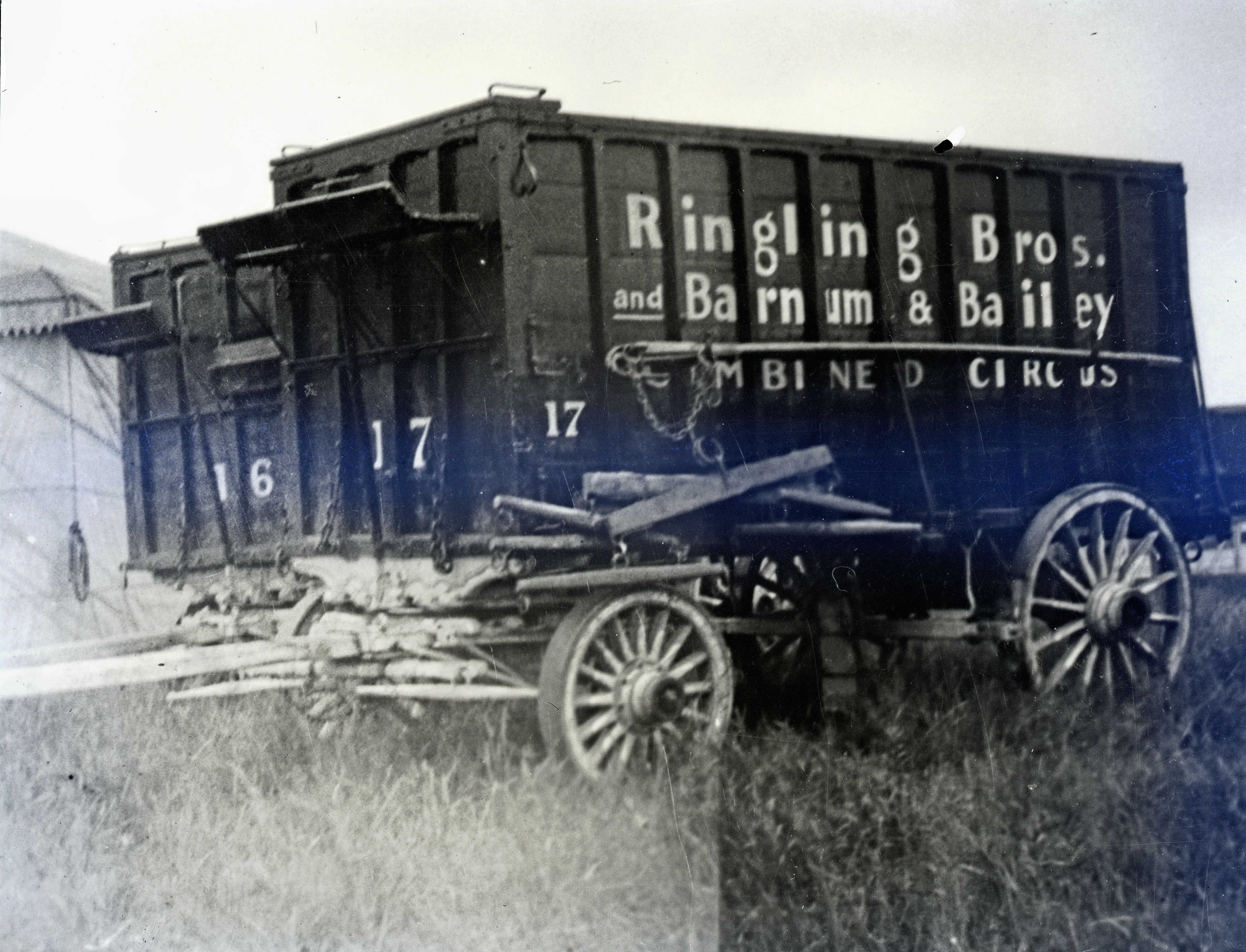 Ringling Bros Barnum   Bailey  1932  Cargo Wagons Posted 1of 13