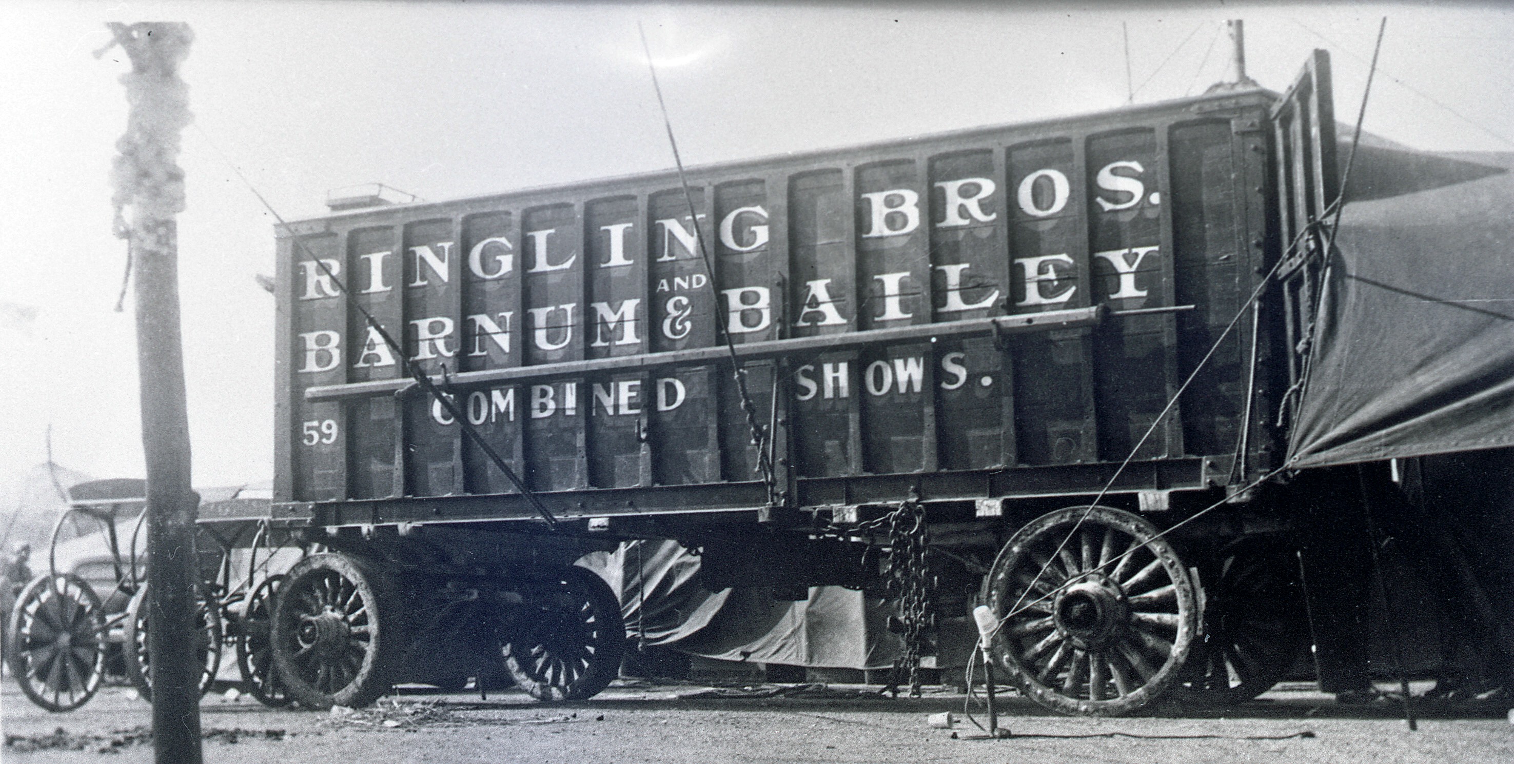 Ringling Bros Barnum   Bailey  1935  Baggage and Cargo Wagon  Posted 1 of 13