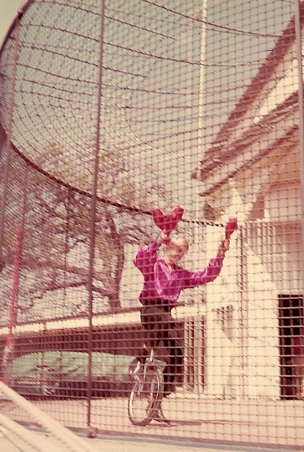 RANDY_RUNYON_on_BIG_STAGE_ARENA_-_19690001